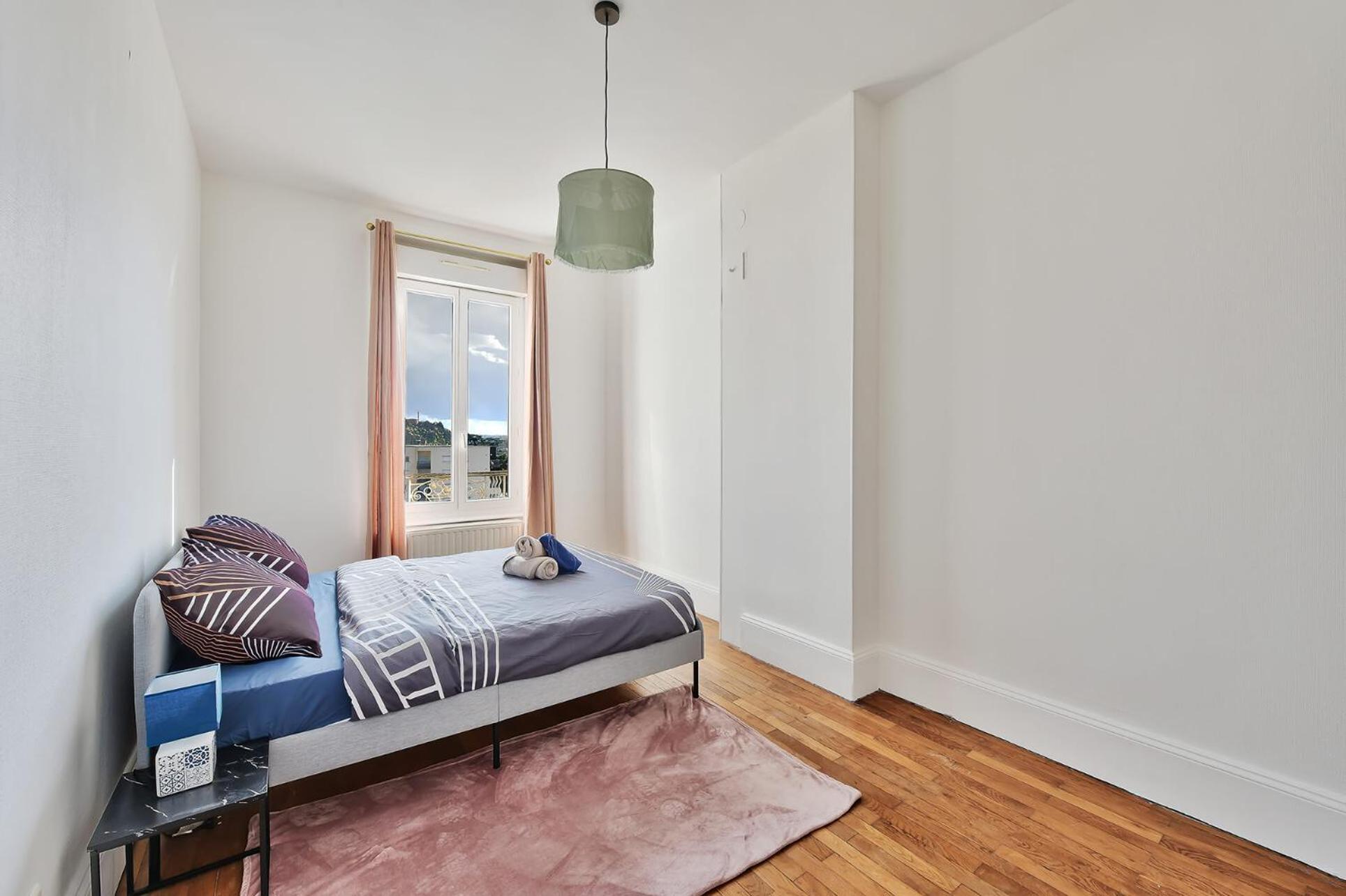 L'Oasis Urbaine - Spacieux Et Elegant Pour 5 Pers Saint-Fons Exterior photo